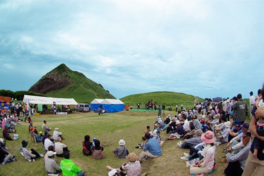 Sado Kanzo Festival, a gathering of performing arts from all over Sado Island &amp; excellent curry from Kaifu-so.