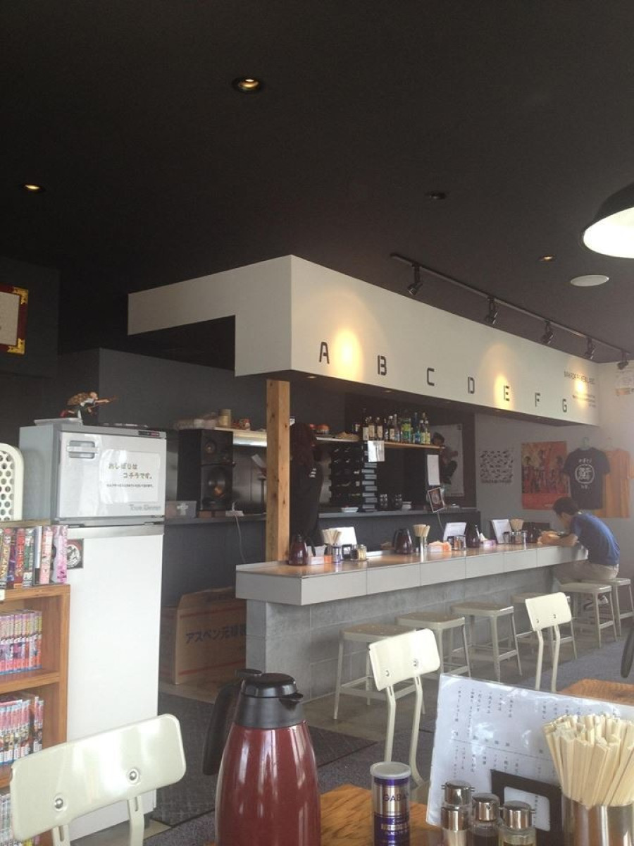 Stylish café-like space ☆ I visited Nakata Seisakusho, a ramen shop in Gosen City.