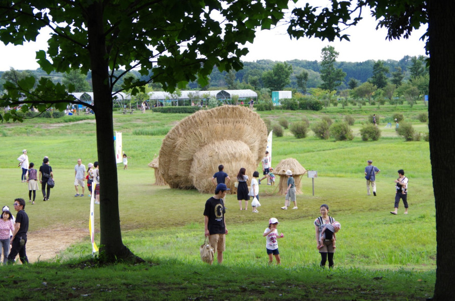 Giant rice straw objects! I went to the 'Straw Art Festival' in Kamiyan Lagoon Park! I went to the 'Straw Art Festival'!