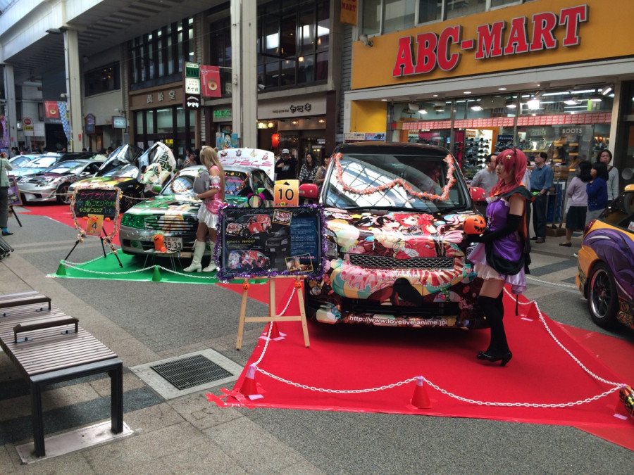 Painful cars and cosplayers jacked up Furumachi and Bandai! Walking in the Gatafuetsu Vol.5