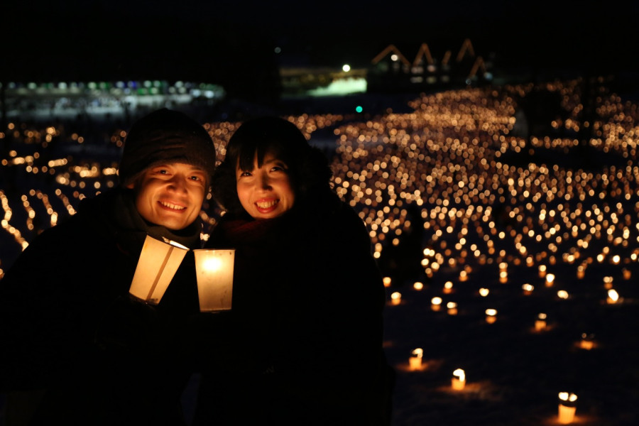 The Snowfield Carnival Nakasato, a photogenic event with 20,000 candles swaying in the snowfields, is of interest!