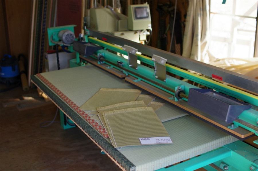 To convey tatami culture to a wider audience, machines for manufacturing thin tatami mats, which are in increasing demand, were introduced / Taira Tatami [Change Leader vol. 18].