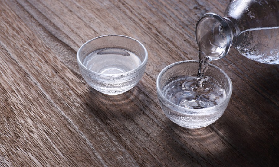 What is the shelf life of sake? What to do with undrinkable sake! How to use sake for cooking, arranging, bathing, etc.