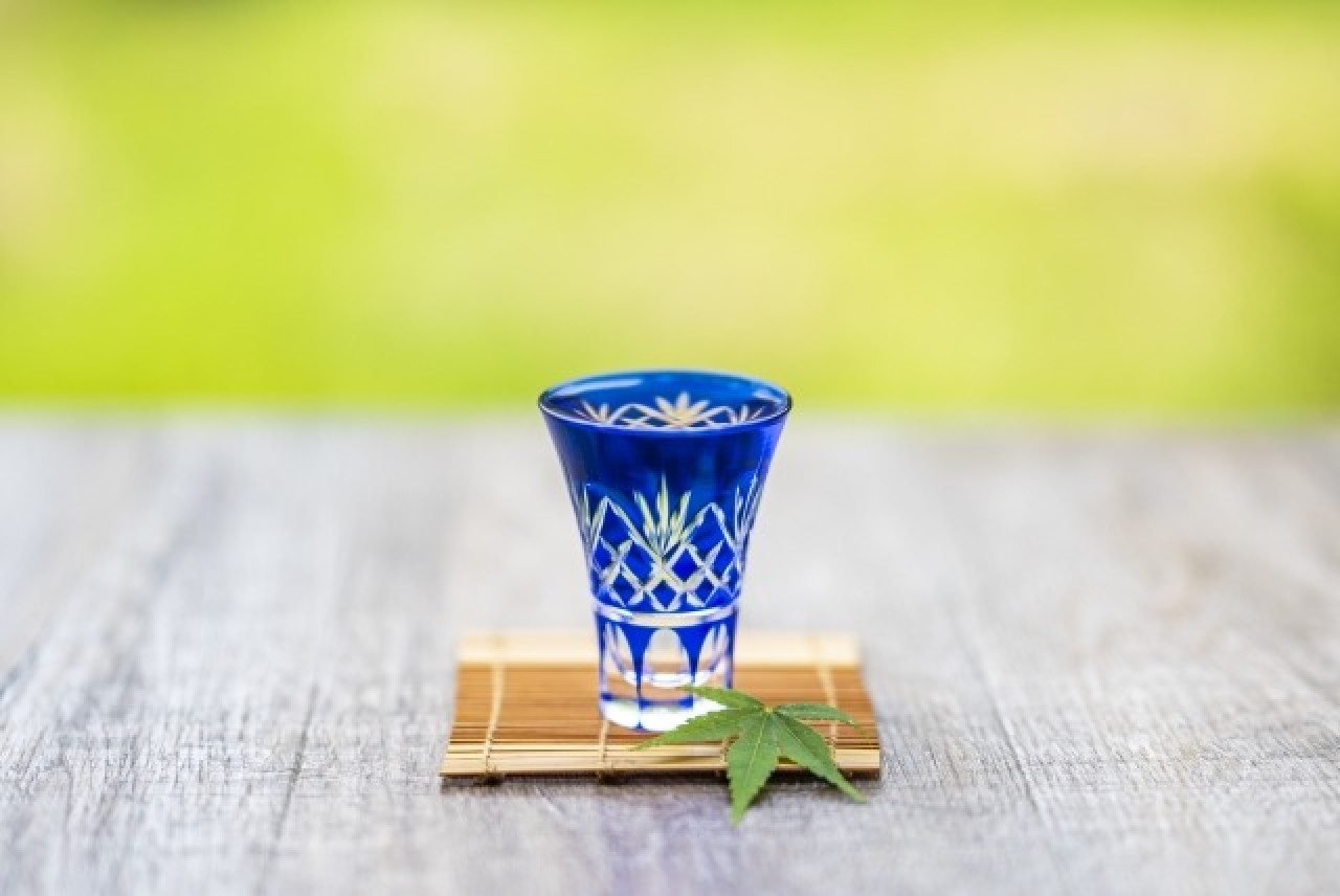 What is sparkling sake? A must for sake beginners! Recommended sake that is sweet & refreshing and easy to drink!