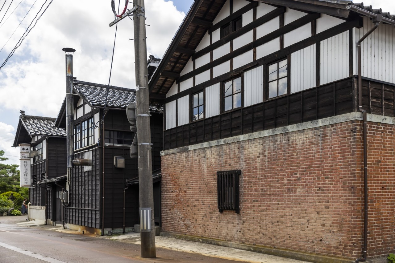 1 Stunde mit dem Zug von Echigo-Yuzawa Setagaya, einer Braustadt in Nagaoka City.